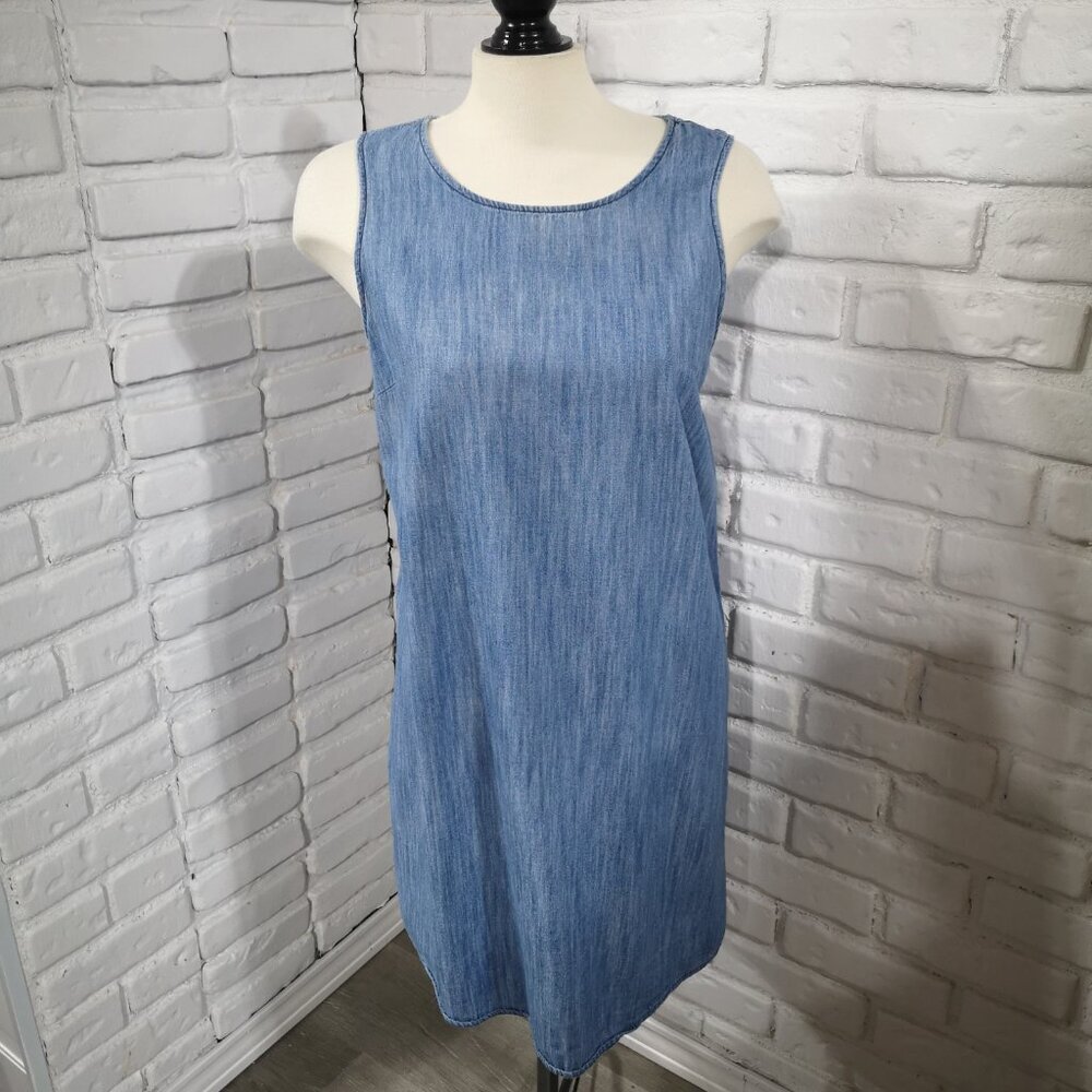 Universal Thread Ladies Size Large Sleeveless Straight Lightweight Denim Dress